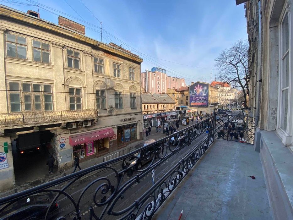 Квартира в центрі міста по вул. Дорошенка (початок).