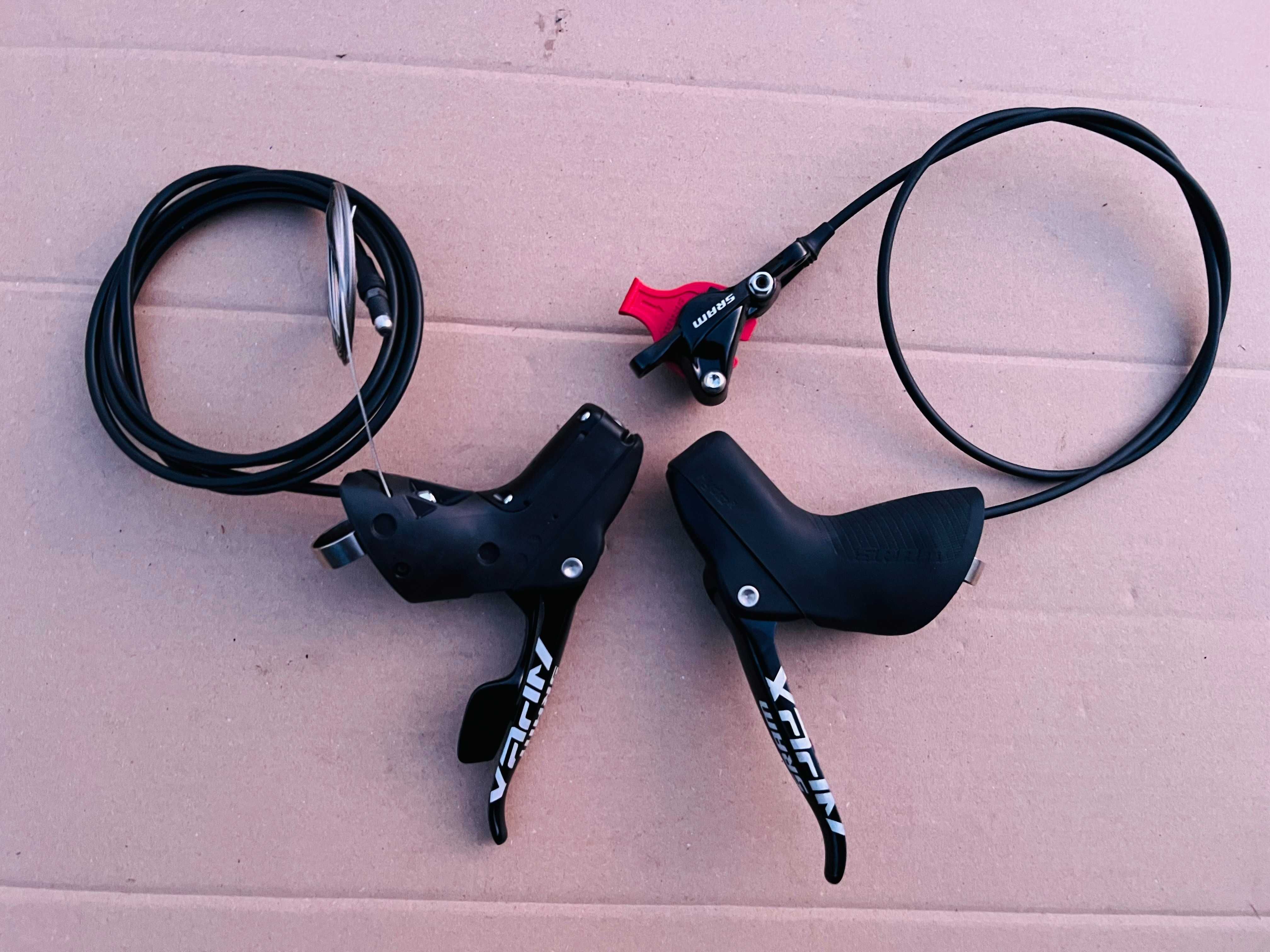 Klamkomanetki SRAM APEX HYDRO R Hamulce hydrauliczne zacisk 1x11s NOWE