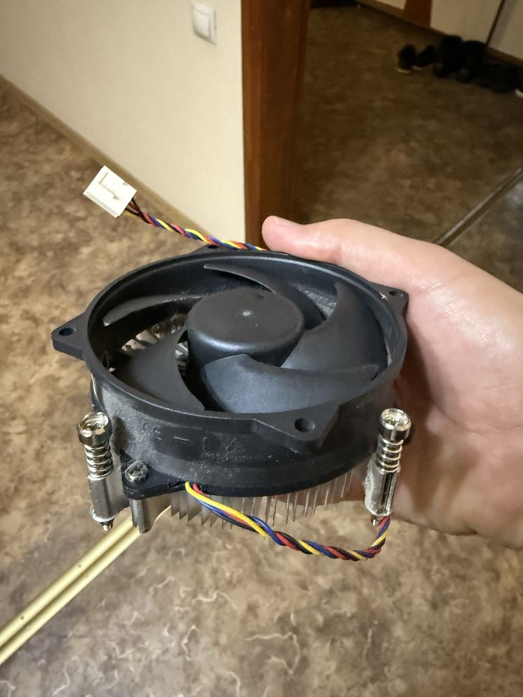 Процесор Intel Core i3-7100 (3.9 GHz, LGA 1151)