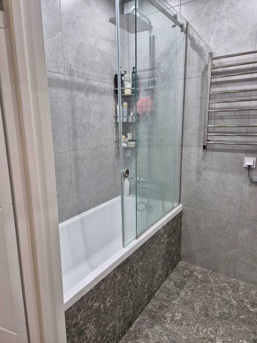 Продам 2 к. кв. новострой, пр. Героев Харькова