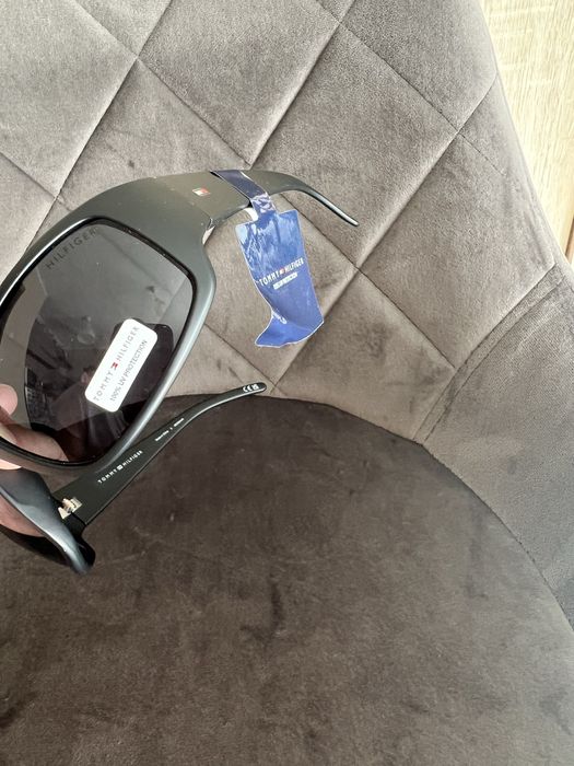 Okulary przeciwsłoneczne UV Tommy Hilfiger