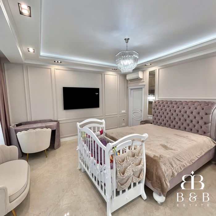 Без комиссии!! Двухкомнатная квартира 105м2, Французский бульвар