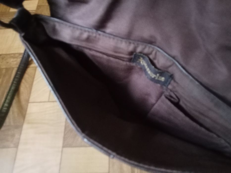 Продам сумку Agcessorize из натуральной кожи !