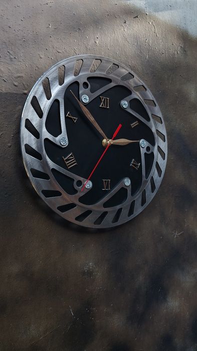 Zegar z tarczy hamulcowej