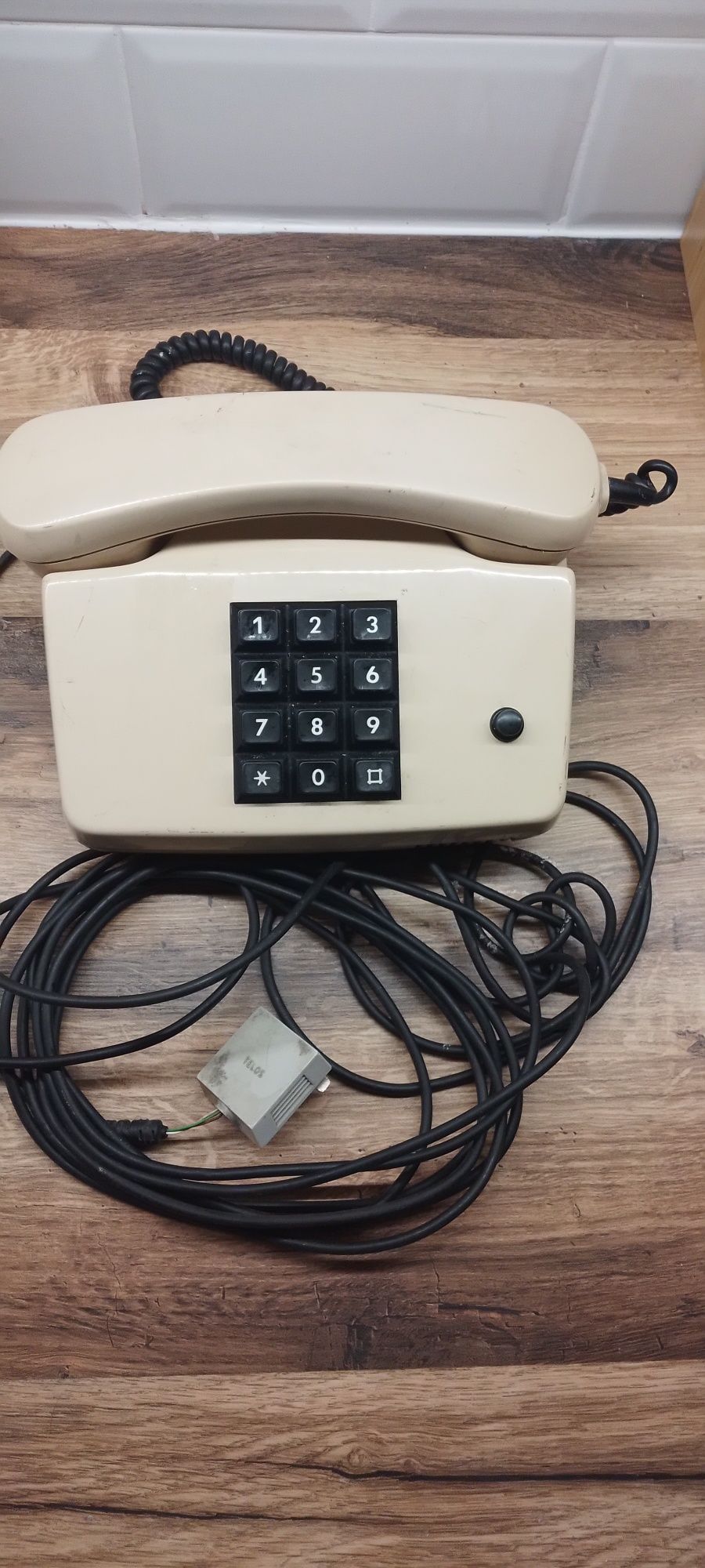 Telefon stacjonarny