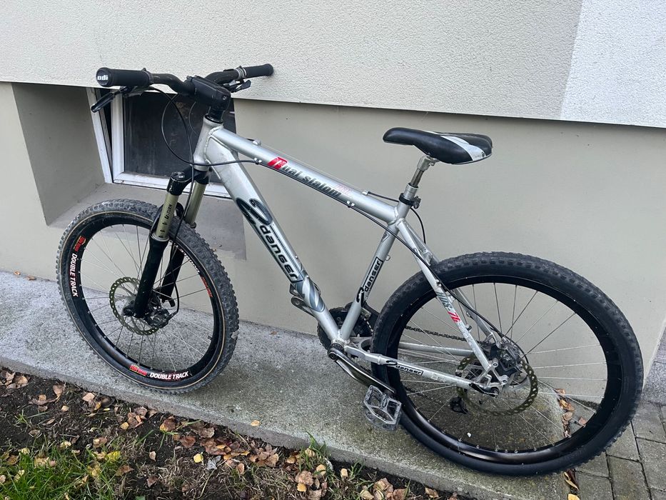 Rower 2Danger rockshox, hayes, Shimano.