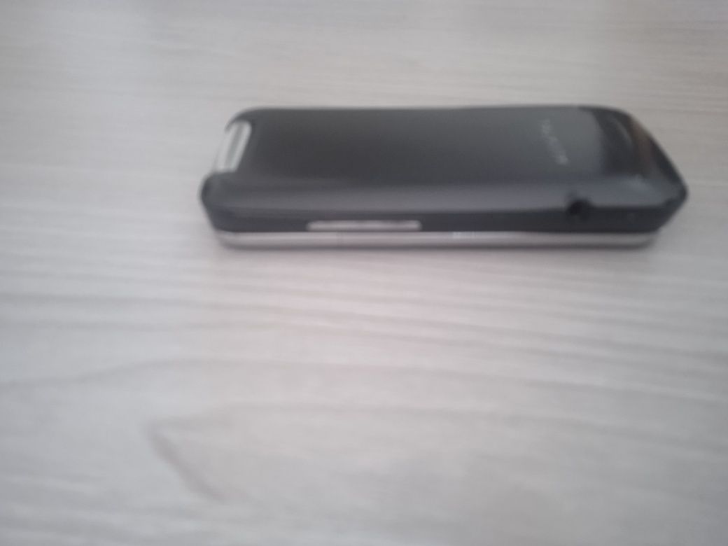 Telemóvel "Alcatel" de 2 cartões