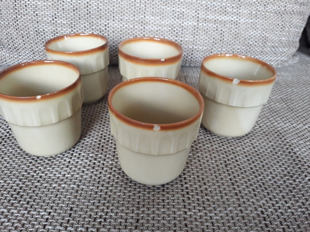 Kubki ceramiczne PRL