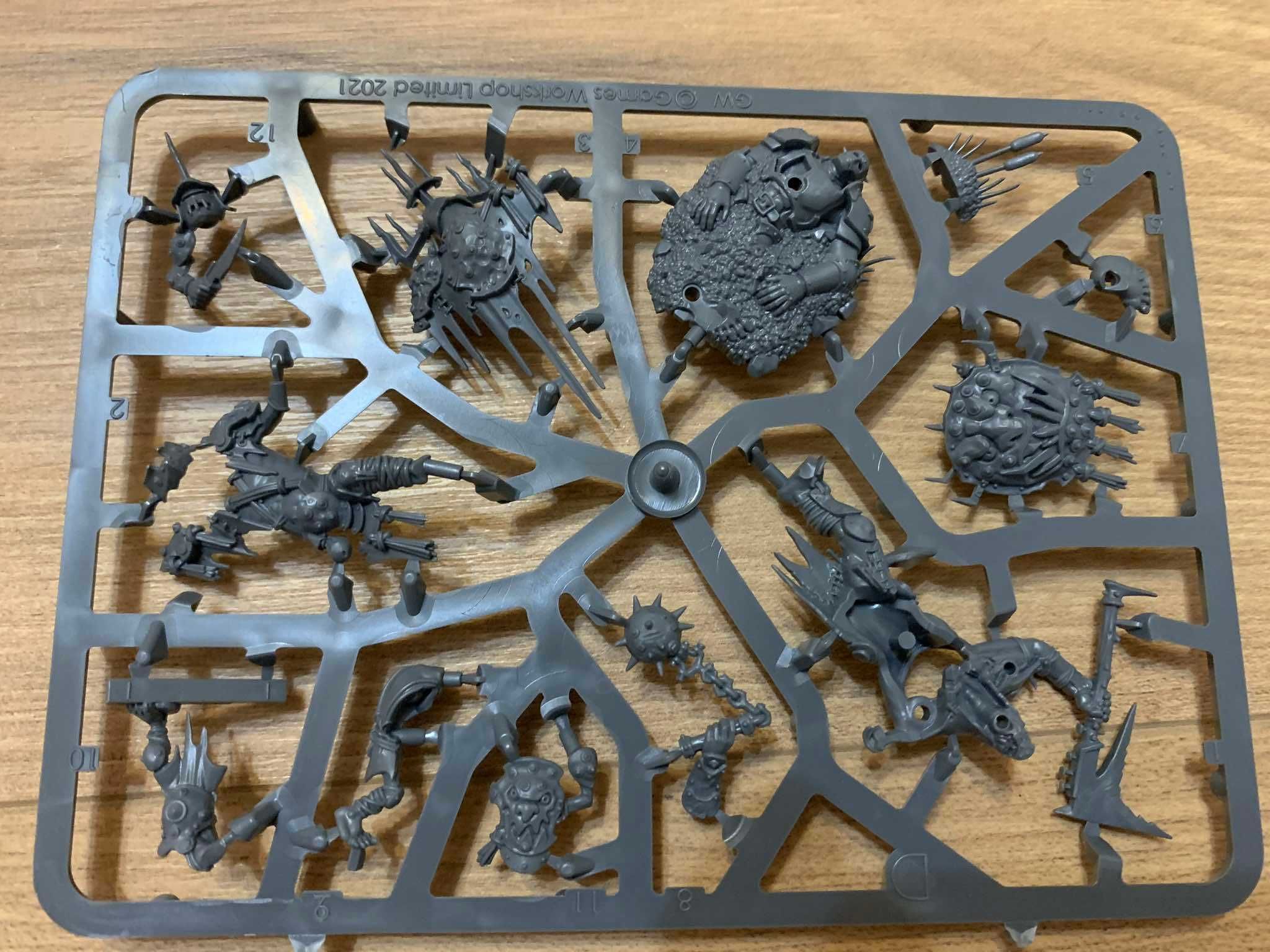 Warhammer AoS Killaboss with stab grot+ war scroll