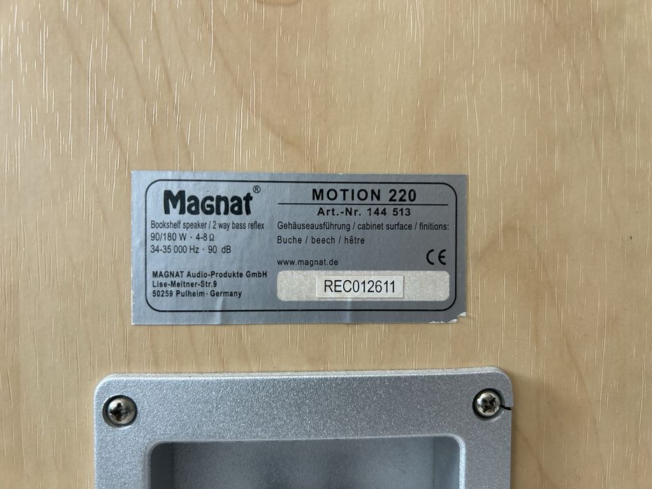 Kolumny Stereo Magnat Motion 220 90/180W