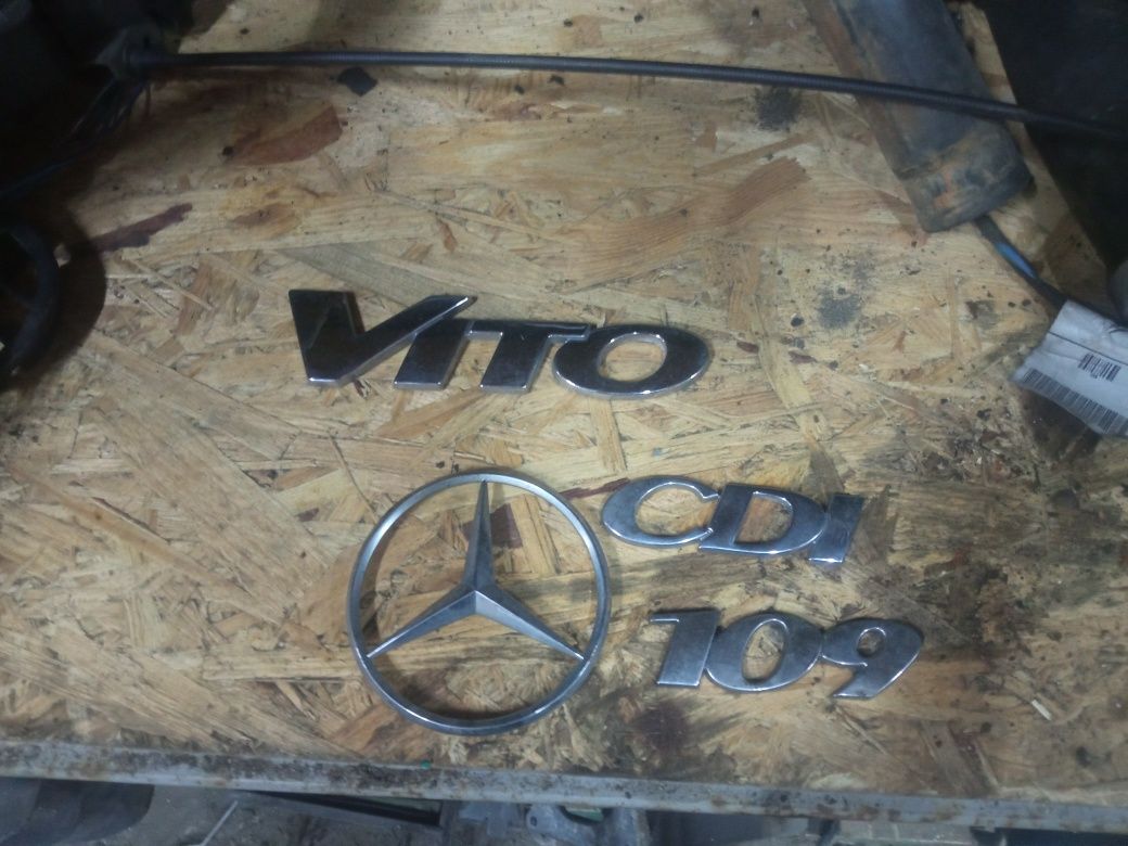 Эмблема надпись значок знак Mercedes Vito 639 109 cdi на ляду наклейка