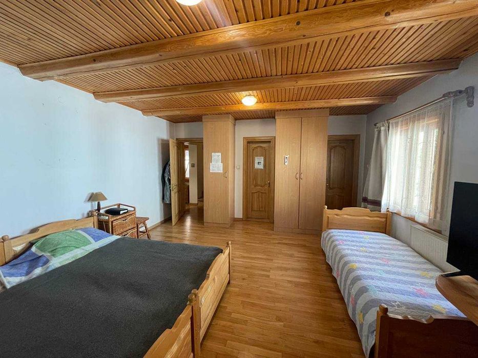 Два будинки в Карпатах для бізнесу або великої родини, Рахів