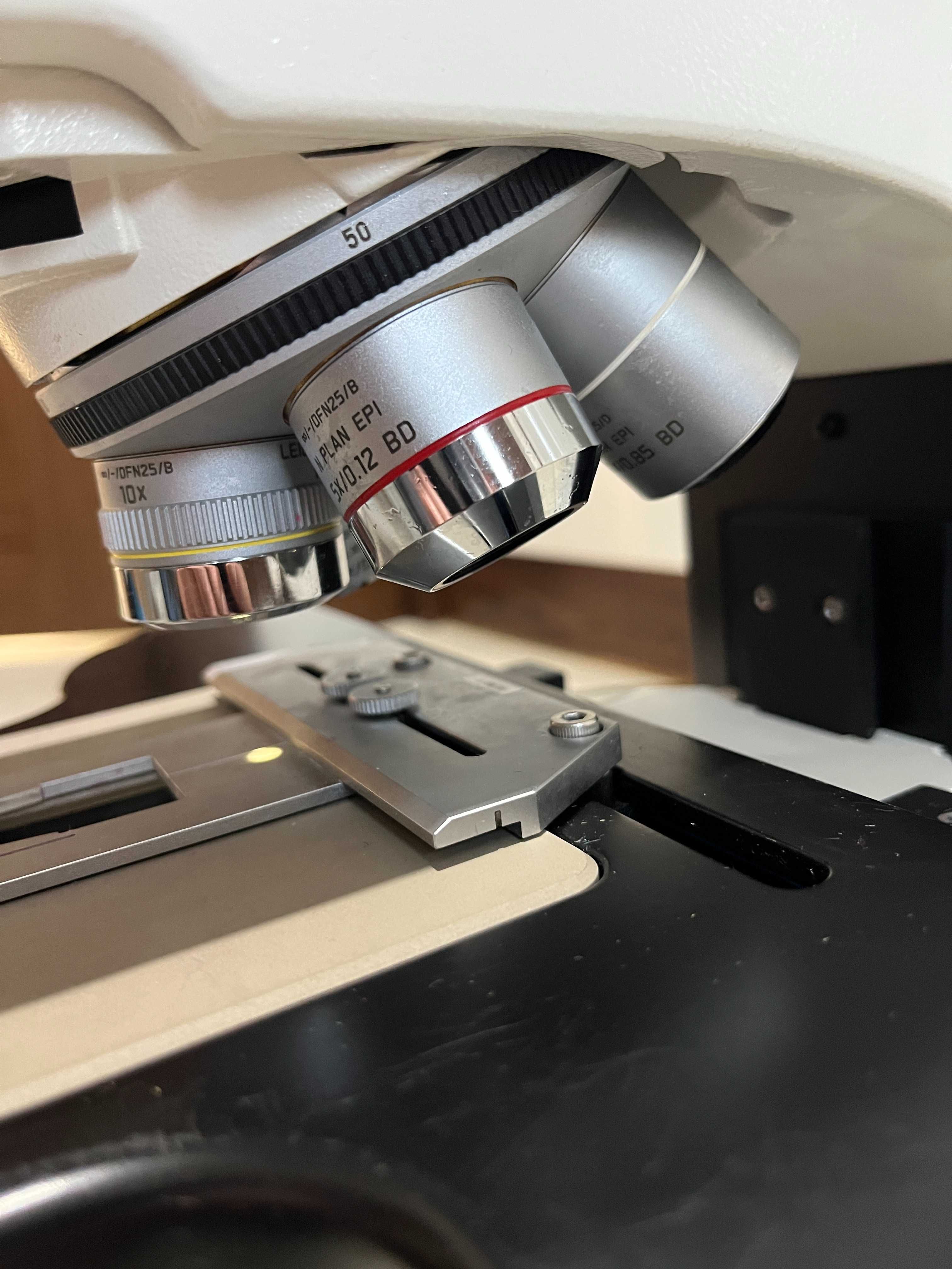 Mikroskop Metalograficzny Leica DM2700 M z Kamerą i Oświetleniem RL TL