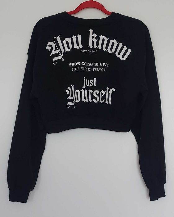 Camisola Bershka curta