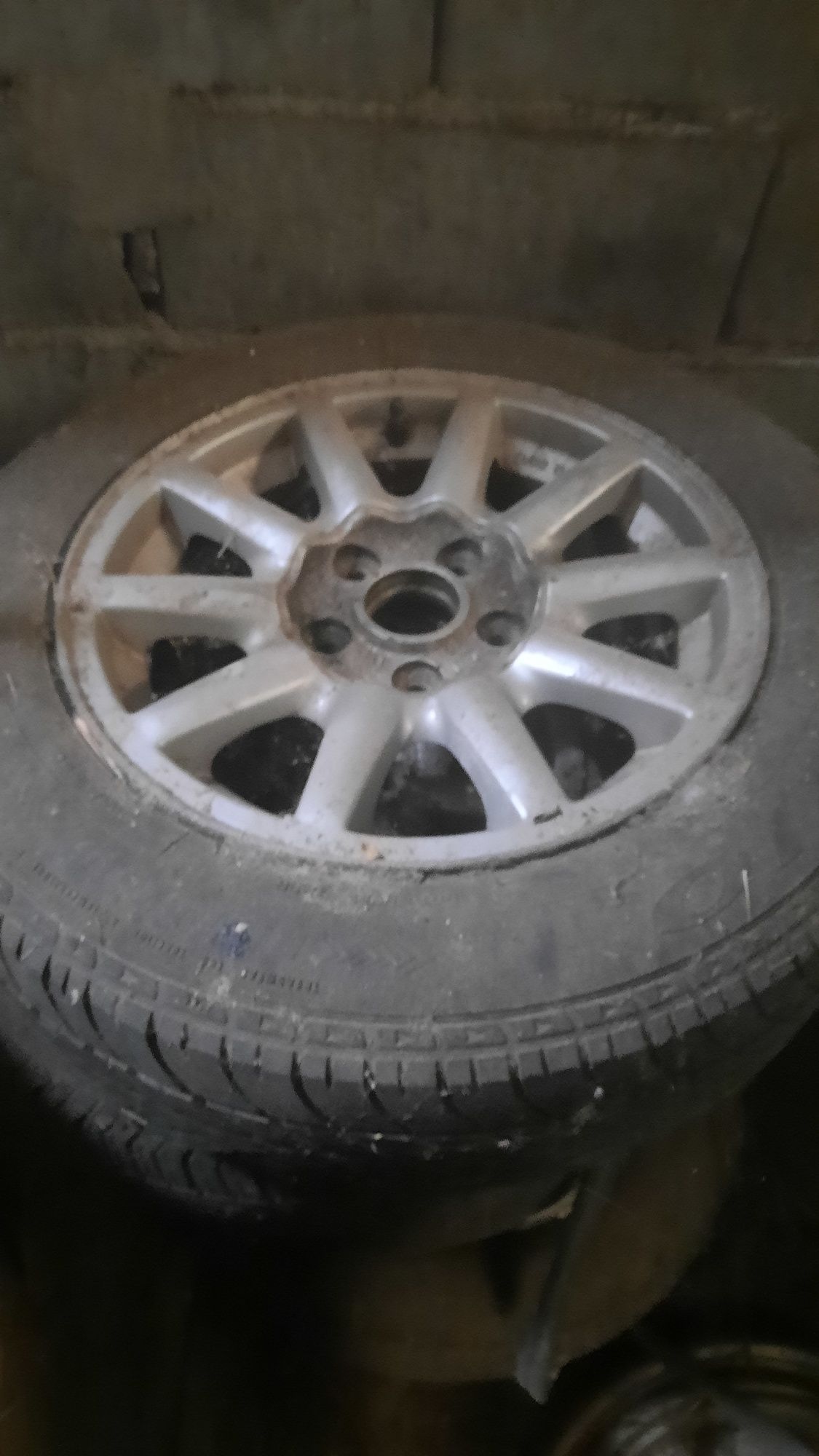 4 jantes audi com pneus