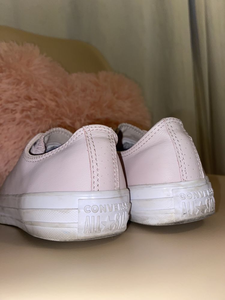 Vendo Ténis Converse Rosa