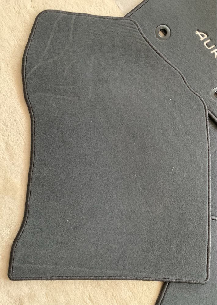 Tapetes novos, conjunto de 4, Auris