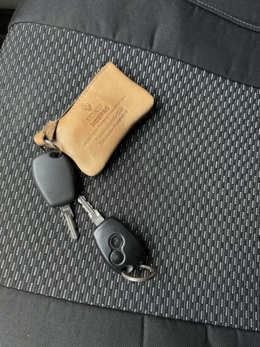 Продаю дачу логан 7 мест  дизель 1.5 к9к 2008 года