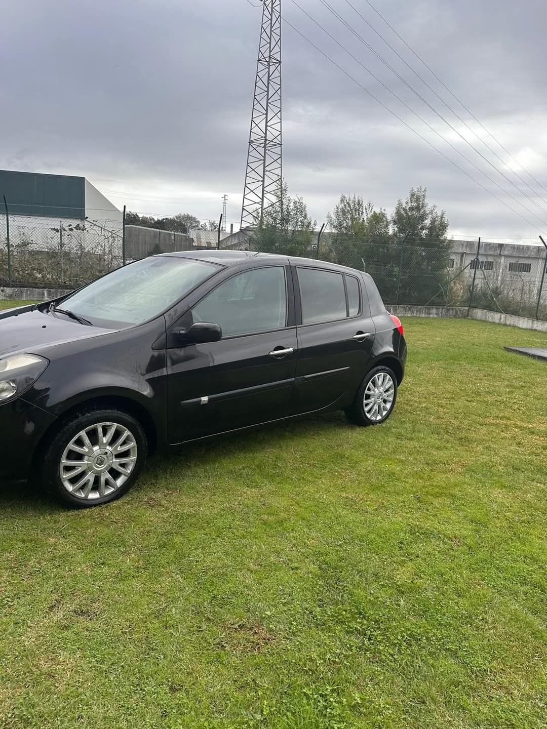Renault Clio fase 3 1.5dci teto abrir