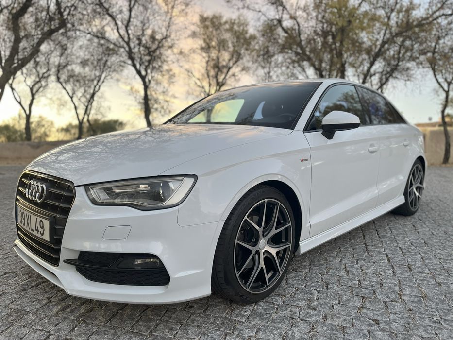 Audi A3 Limousine 1.6 TDI SLine Sport Pack