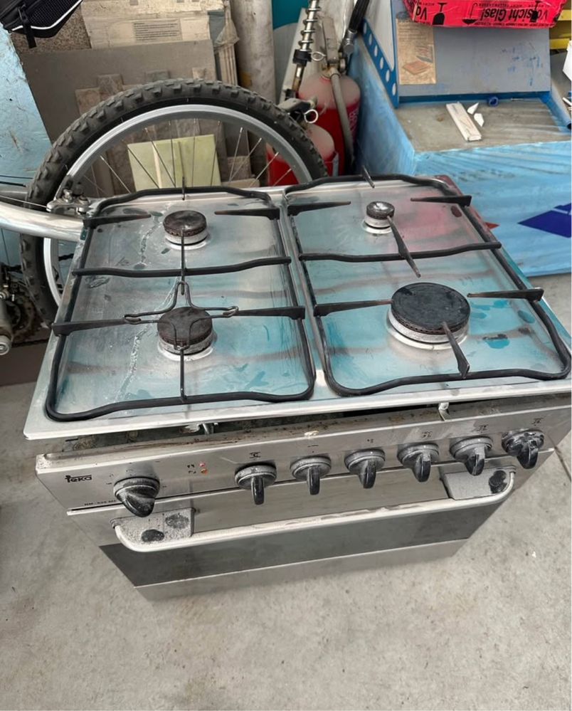 Placa + forno Teka