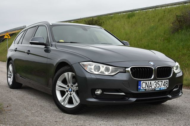 BMW 318D SportLine 2013r BiXenon LED Navi Zarejestrowane