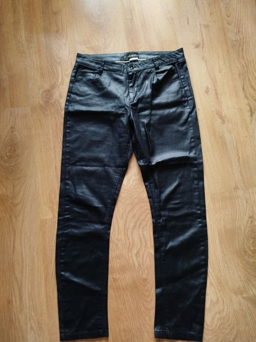 Sprzedam spodnie damskie lateksowe