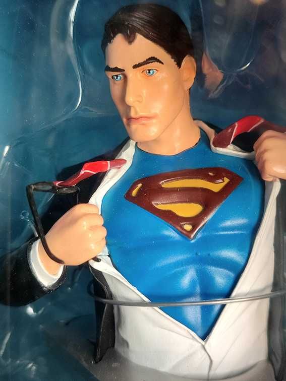 Busto/action figure Superman returns NOVO