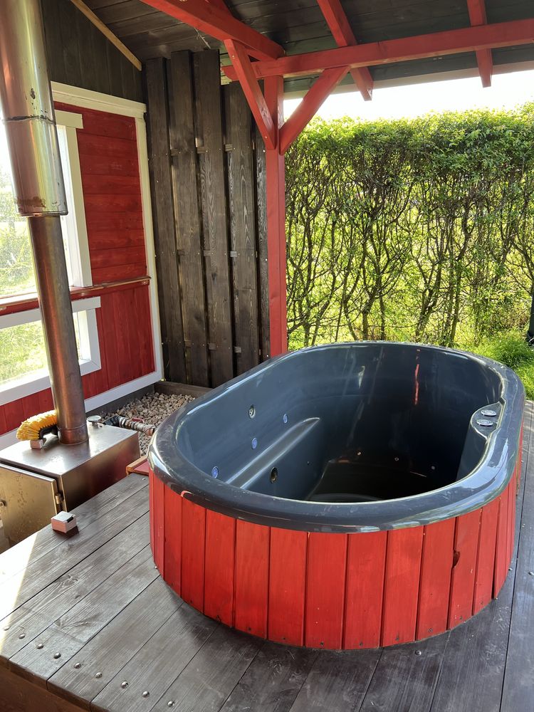 Zagroda Choiny - Domek pod lasem z sauną, jacuzzi oraz stawem