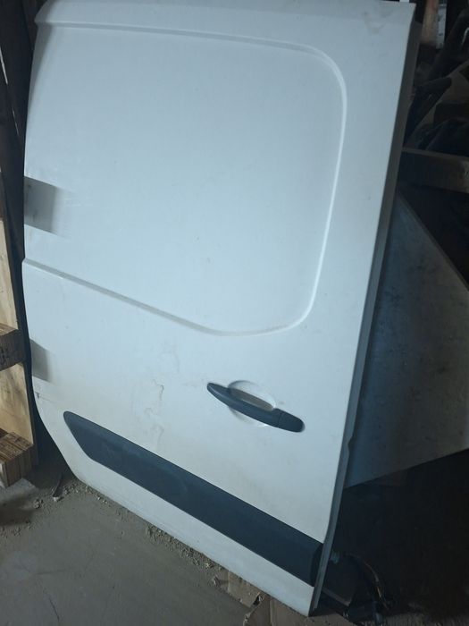 DRZWI BOCZNE Przesuwane prawe Peugeot Partner Berlingo VAN używane