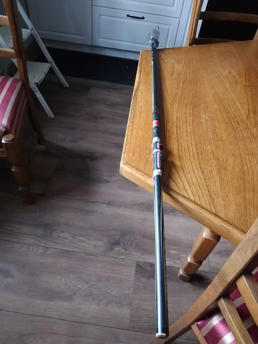 kije,wędki  z kołowrotkami