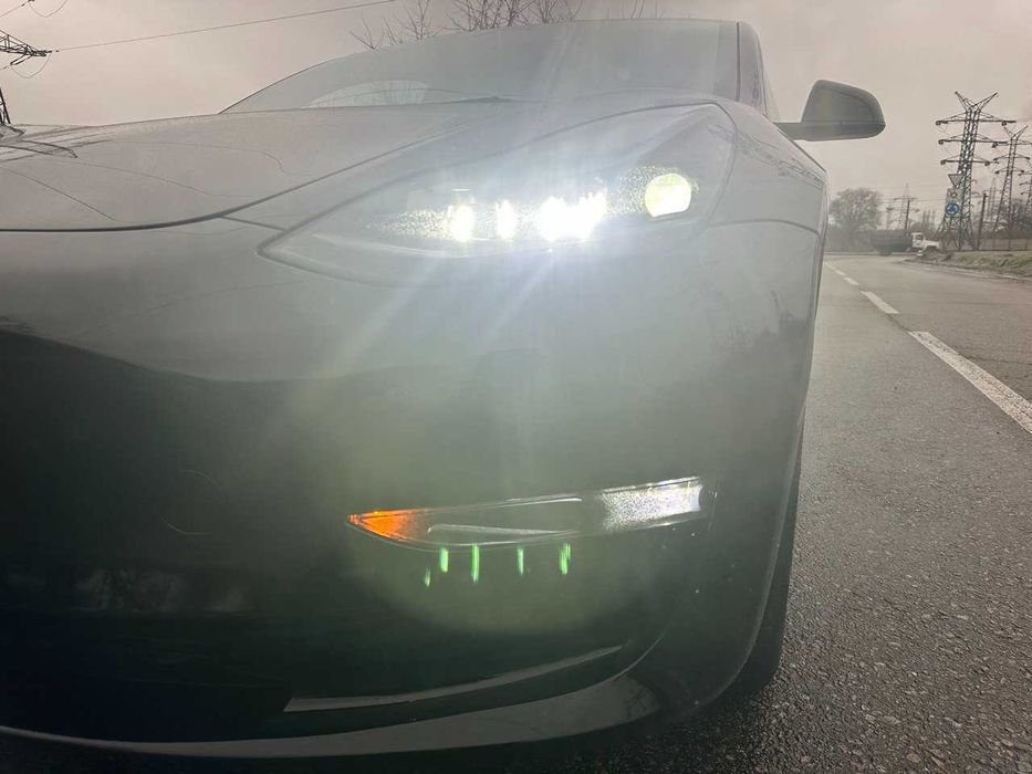 продам Tesla 3 2023