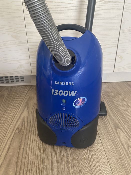 Пылесос Samsung 1300w