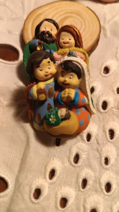 Presépios miniatura pintados à mão