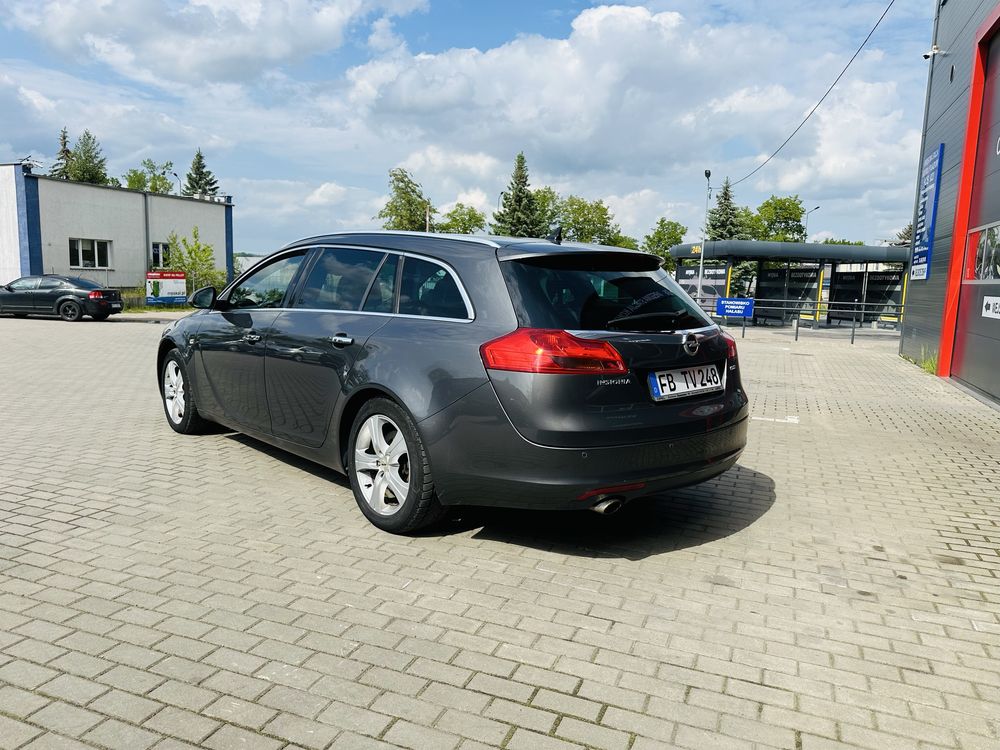 Opel isignia 2.0cdti 160km 2009r cosmo doinwestowana faktury
