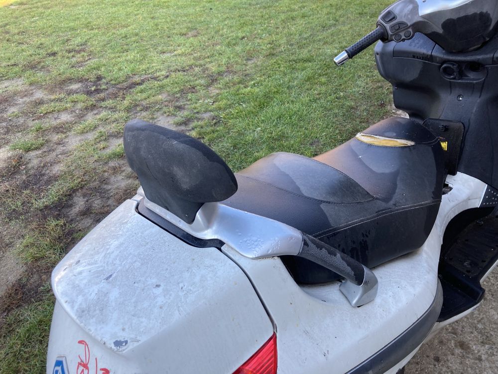 Piaggio X-evo 125 xevo czasza silnik lagi osłony owiewki kokpit linka