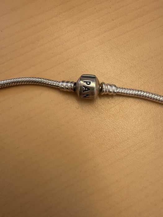 Colar pandora com pendente