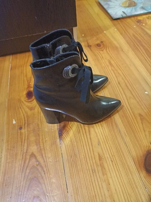 Ботінки жиночі. Весна-осінь. Нові. Шкіряні.