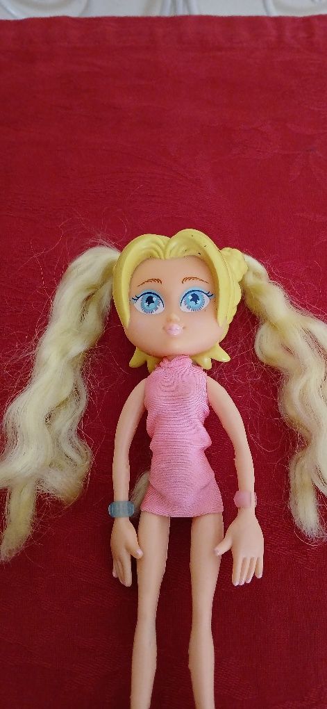 Boneca ótimo estado