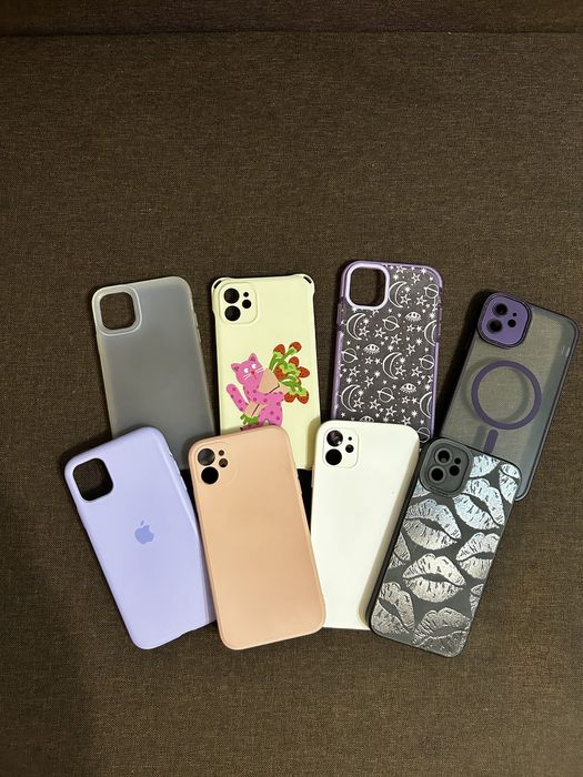 Чохли на iPhone 11