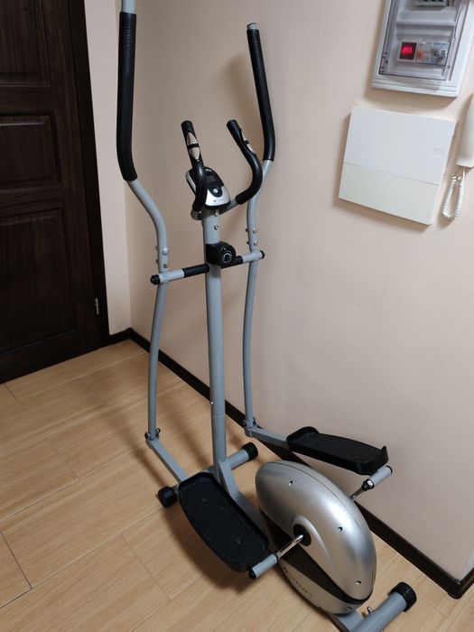 Еліптичний тренажер орбітрек Fitkraft