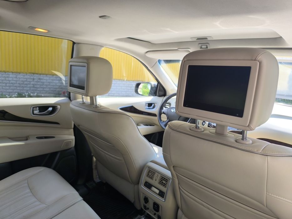 Продам автомобіль або обміняю на нерухомість в Одесі