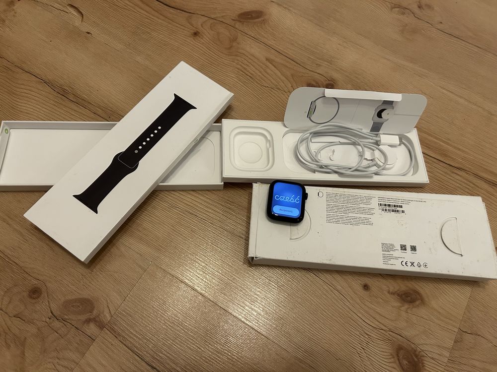 j. NOWY Apple Watch SE 2gen GPS 44mm koperta z aluminium A2723 MRE93QP