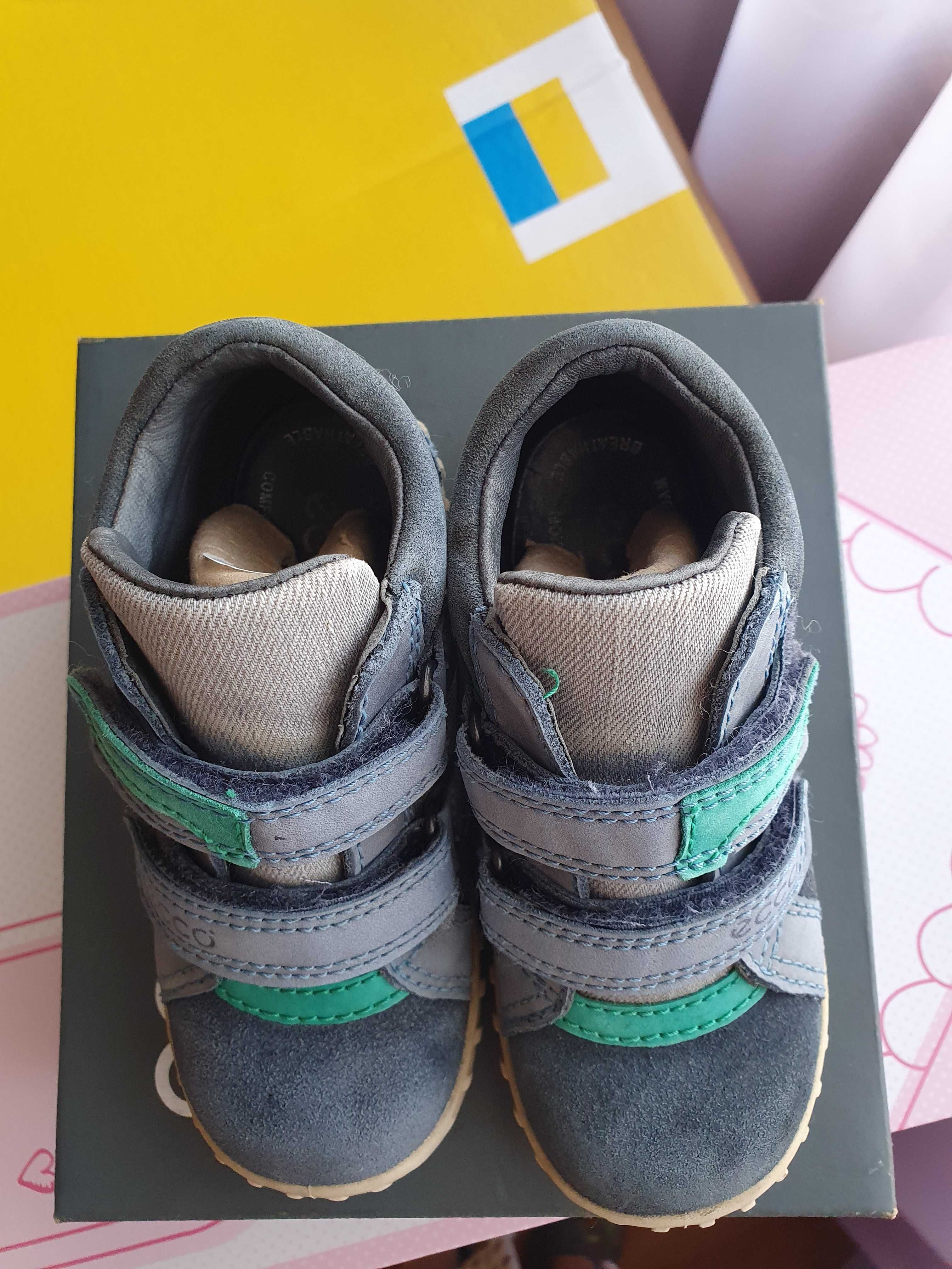 Продам дитячі демісезонні ботиночки Ecco, розмір 25