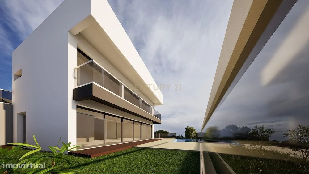 Moradia de Luxo em Construção com Vista Panorâmica - Funchal, Madeira