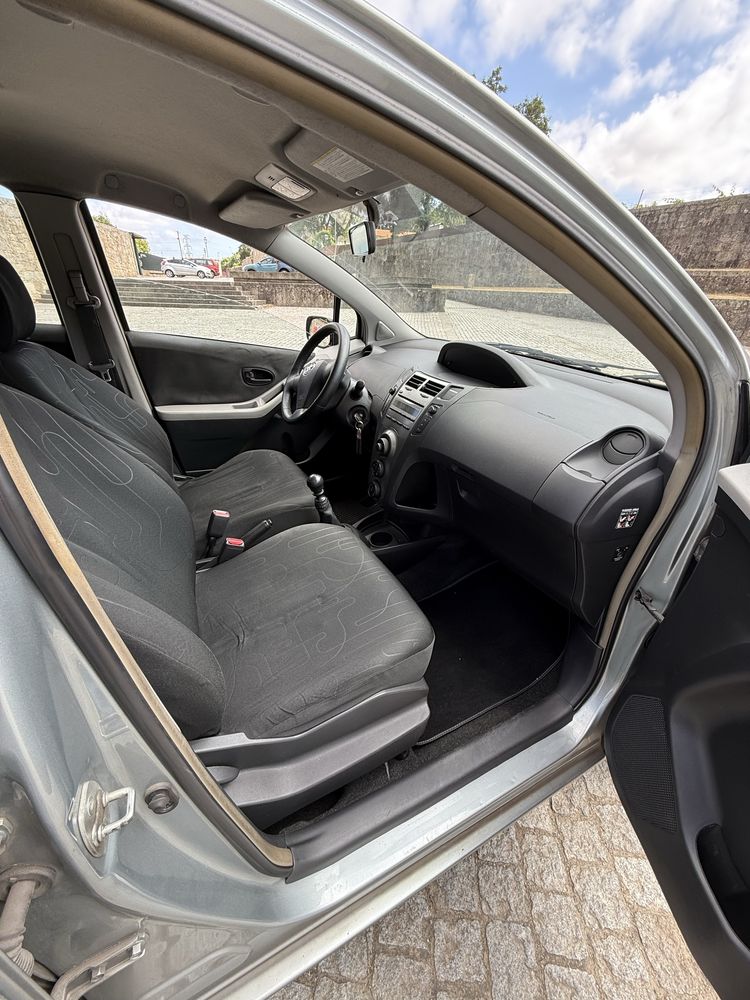 Toyta yaris 1.4 D4D 80 mil km
