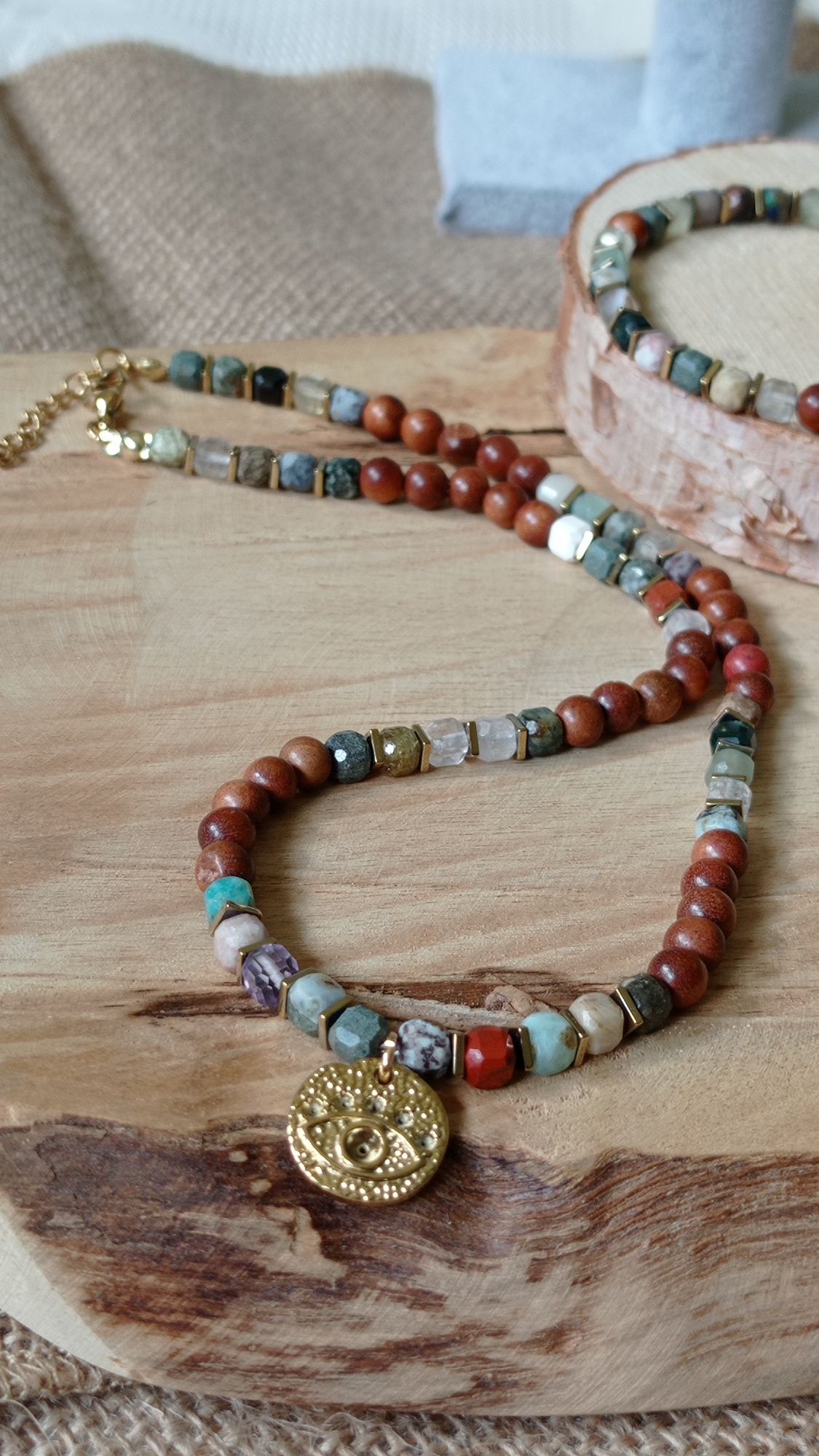 Naszyjnik damski w stylu Boho z zawieszką okiem