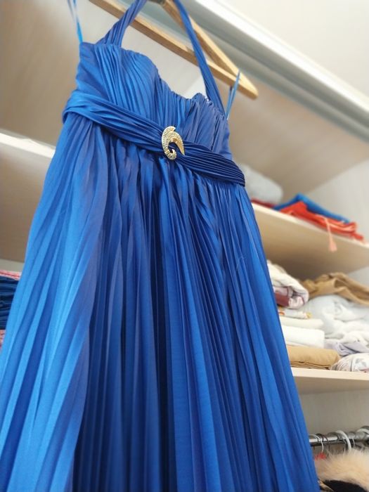 Платье нарядное вечернее шлейфовое