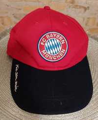 FC Bayern Monachium ) Oryginalna czapeczka z daszkiem z Niemiec