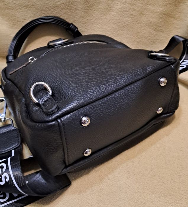 Сумочка -рюкзак (крос-боді)шкіряний